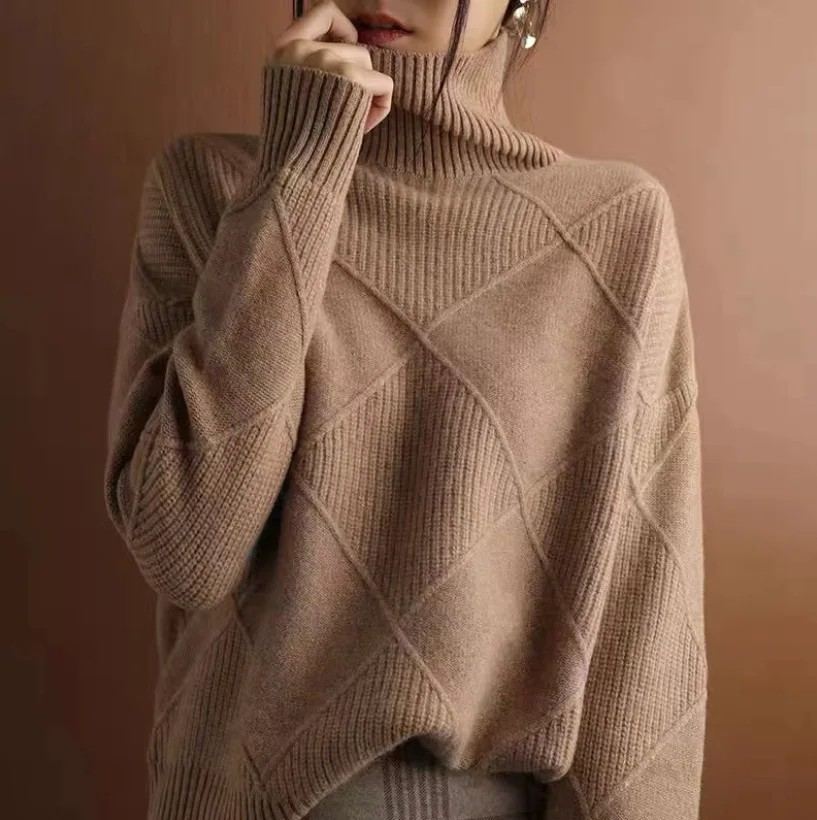 ANITA™ | Jersey de punto con cuello alto y textura