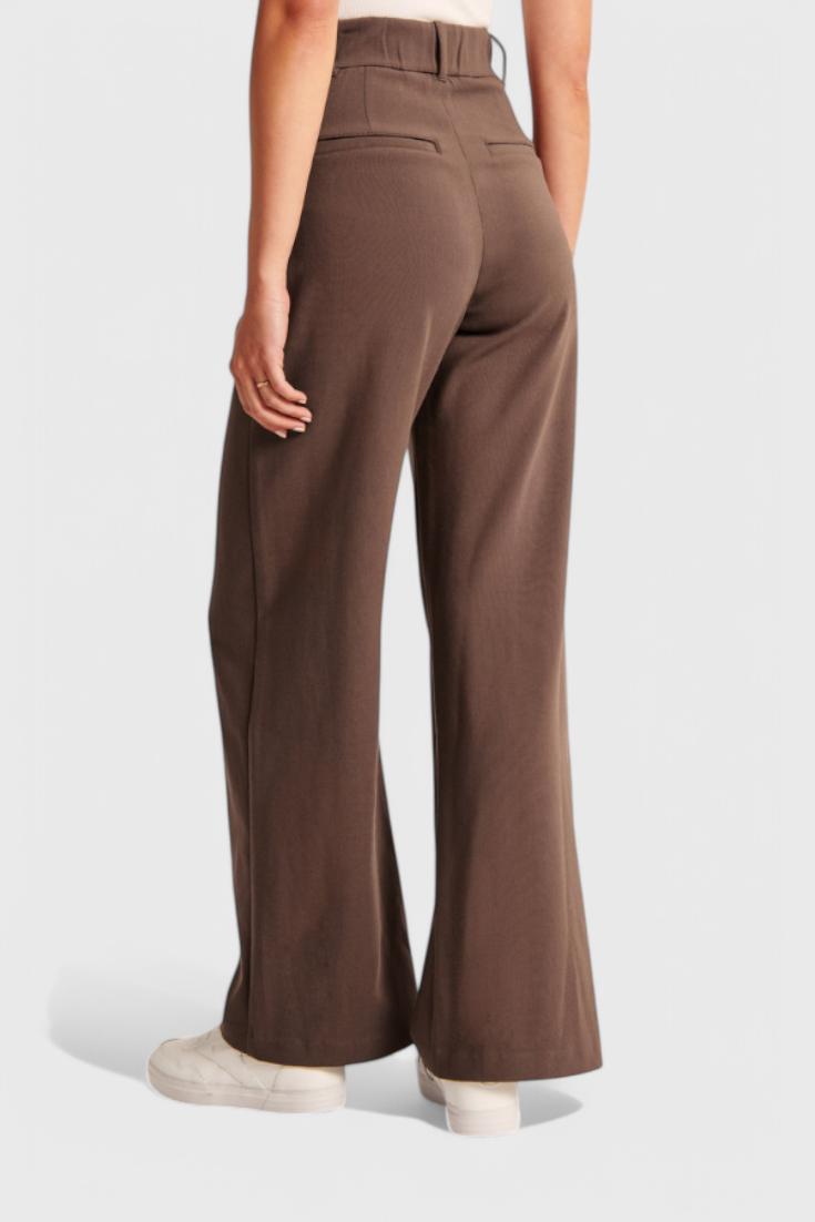 Tinashe Pantalones
