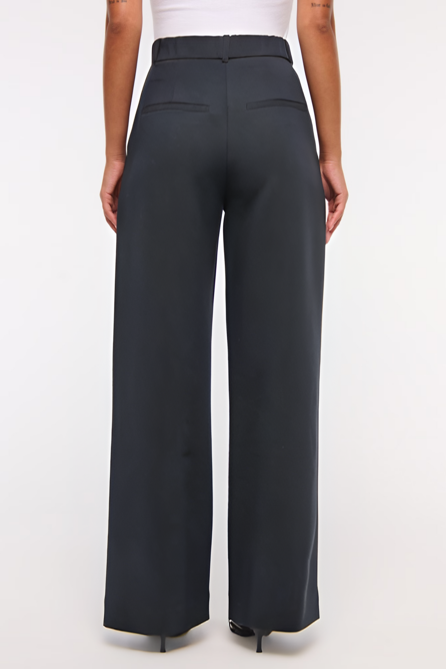 Tinashe Pantalones